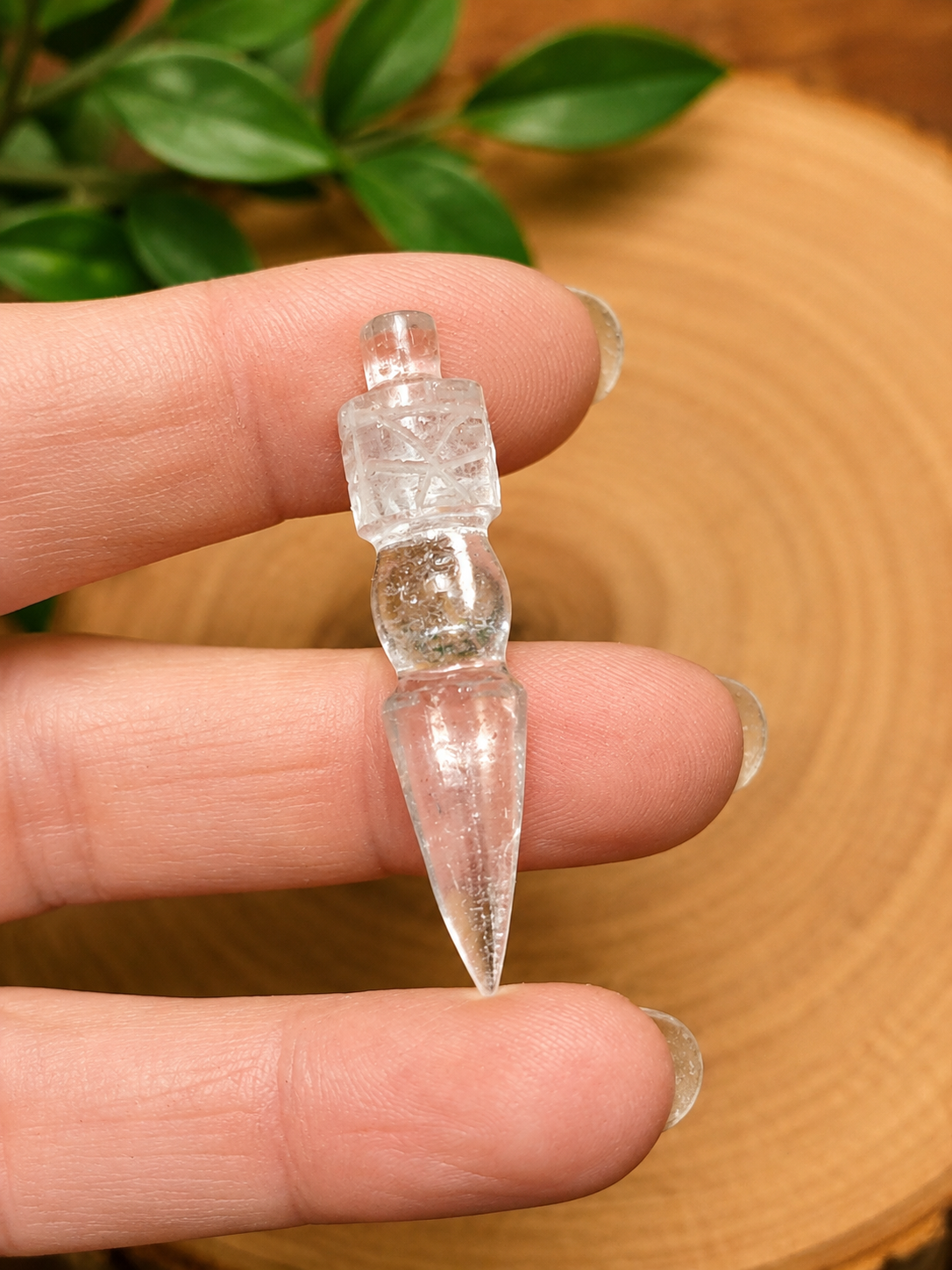 Petite Phurba tibétaine en cristal de roche